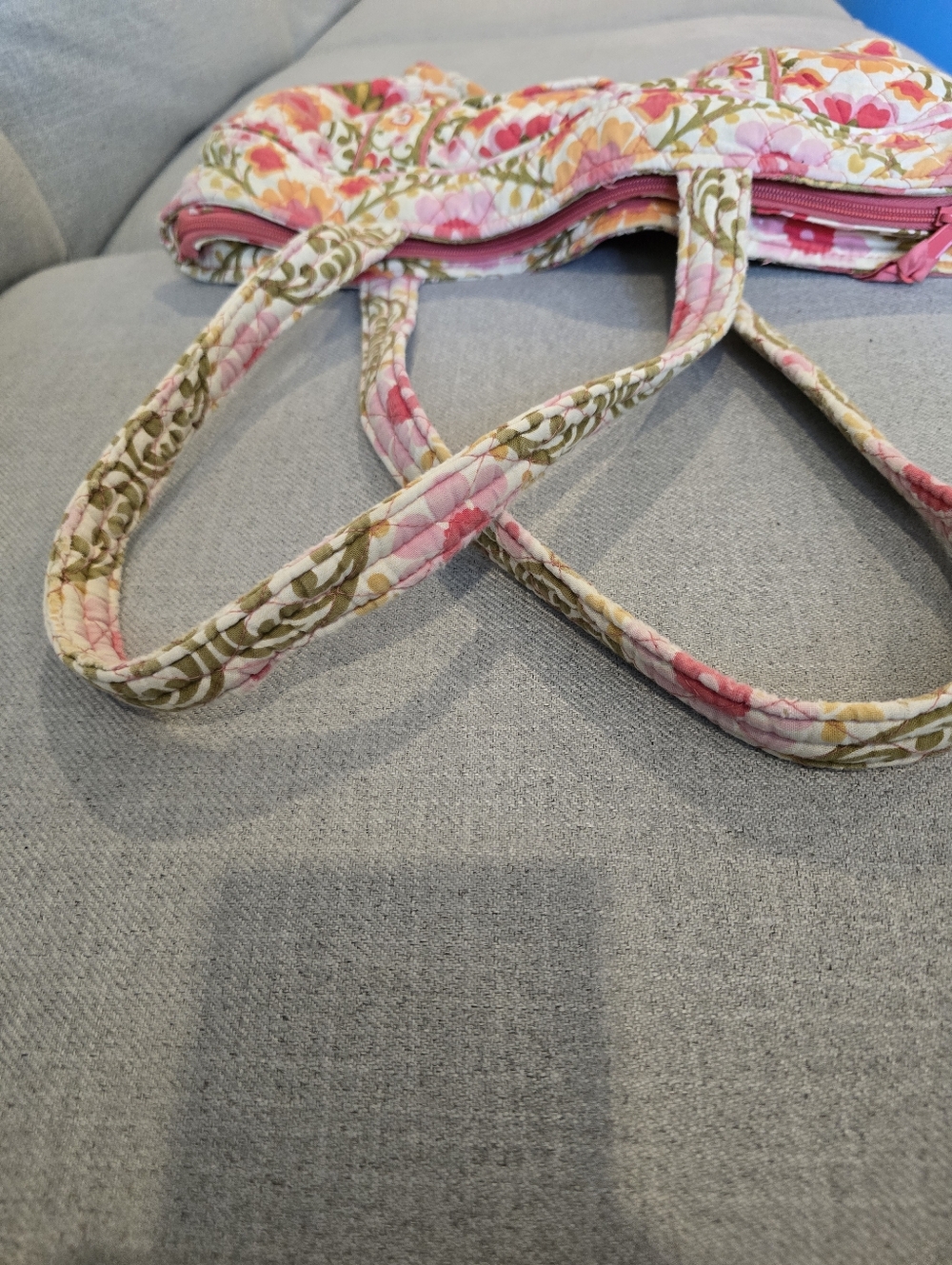 Vera Bradley Tote - Picture 7 of 7